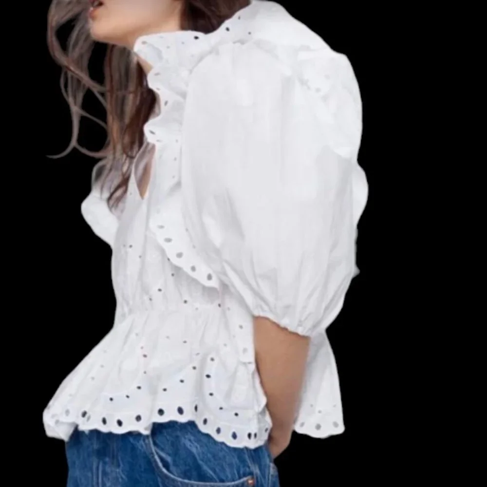 Zara White Poplin Eyelet Puff Top - Picture 4 of 9